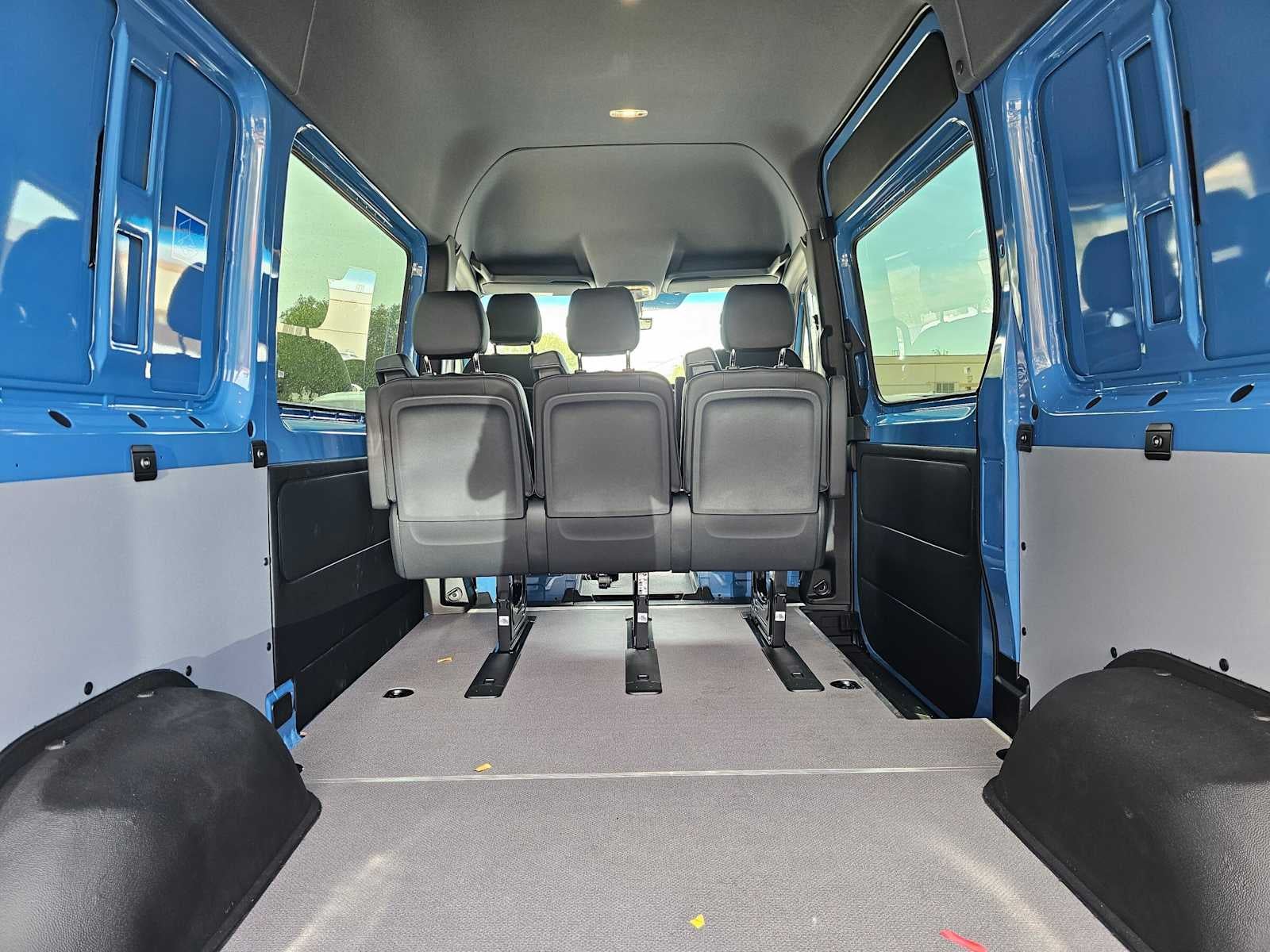 2026 Mercedes-Benz Sprinter Crew 2500 Standard Roof I4 Diesel HO 144 AWD