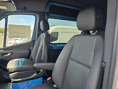 2026 Mercedes-Benz Sprinter Crew 2500 Standard Roof I4 Diesel HO 144 AWD