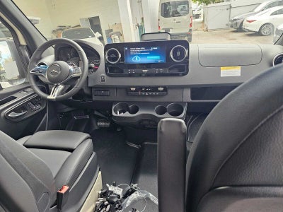 2026 Mercedes-Benz Sprinter Crew 2500 Standard Roof I4 Diesel HO 144 AWD