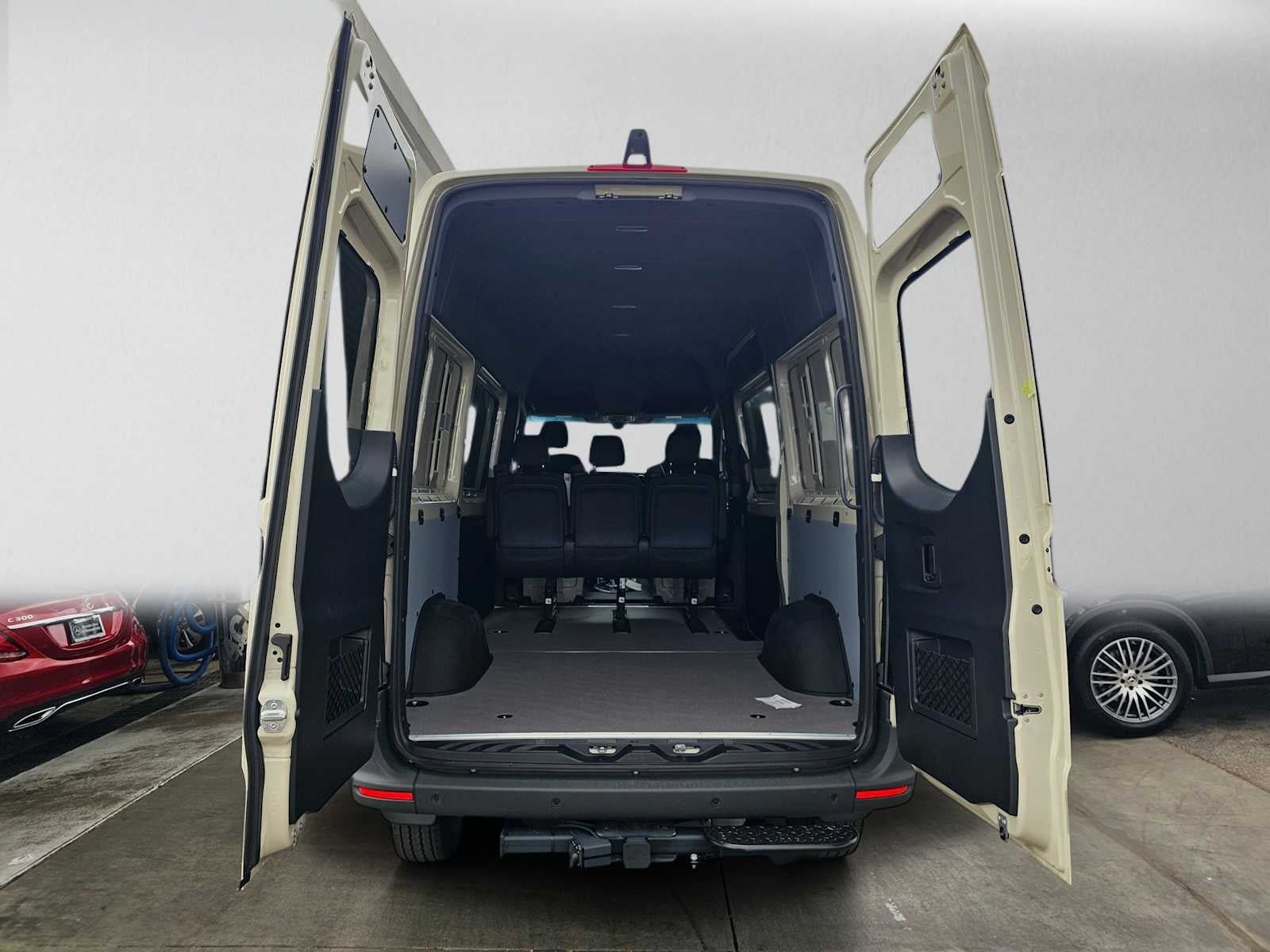 2026 Mercedes-Benz Sprinter Crew 2500 Standard Roof I4 Diesel HO 144 AWD