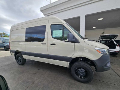 2026 Mercedes-Benz Sprinter Crew 2500 Standard Roof I4 Diesel HO 144 AWD