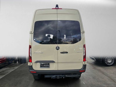 2026 Mercedes-Benz Sprinter Crew 2500 Standard Roof I4 Diesel HO 144 AWD