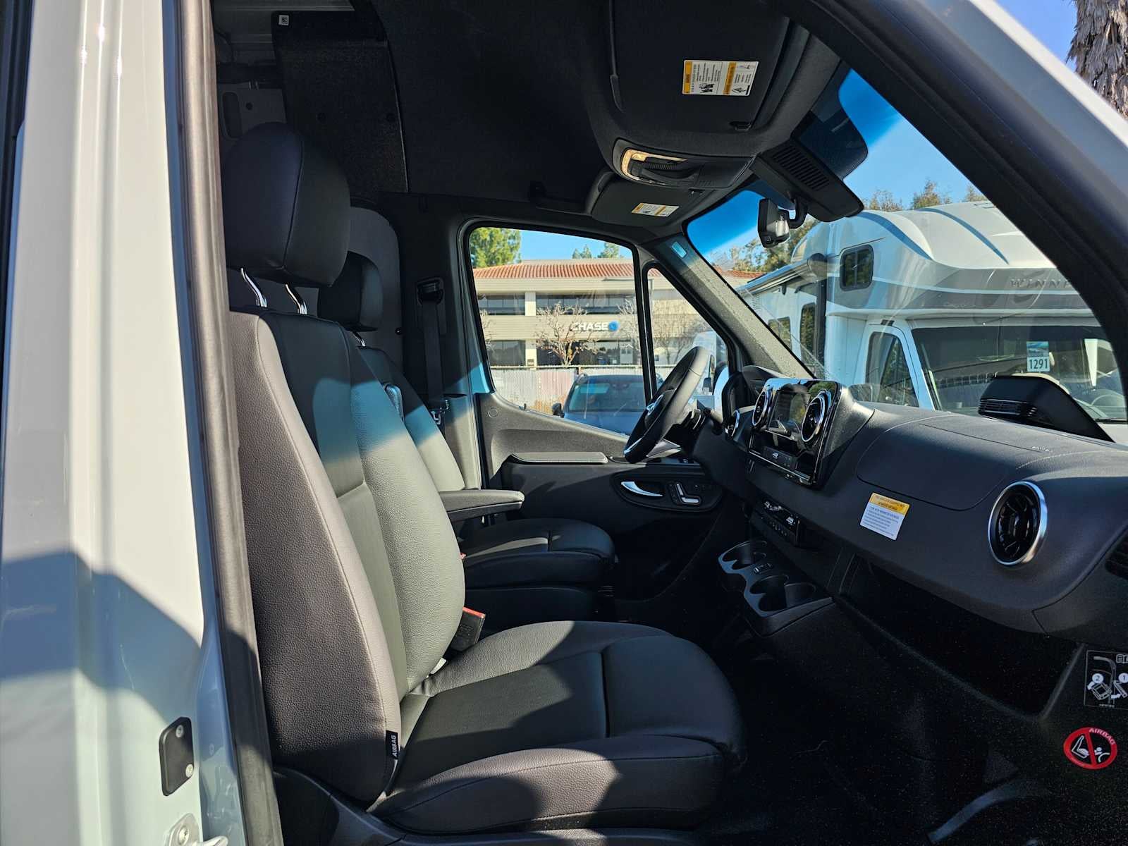 2026 Mercedes-Benz Sprinter 2500 Standard Roof I4 Diesel HO 144" AWD