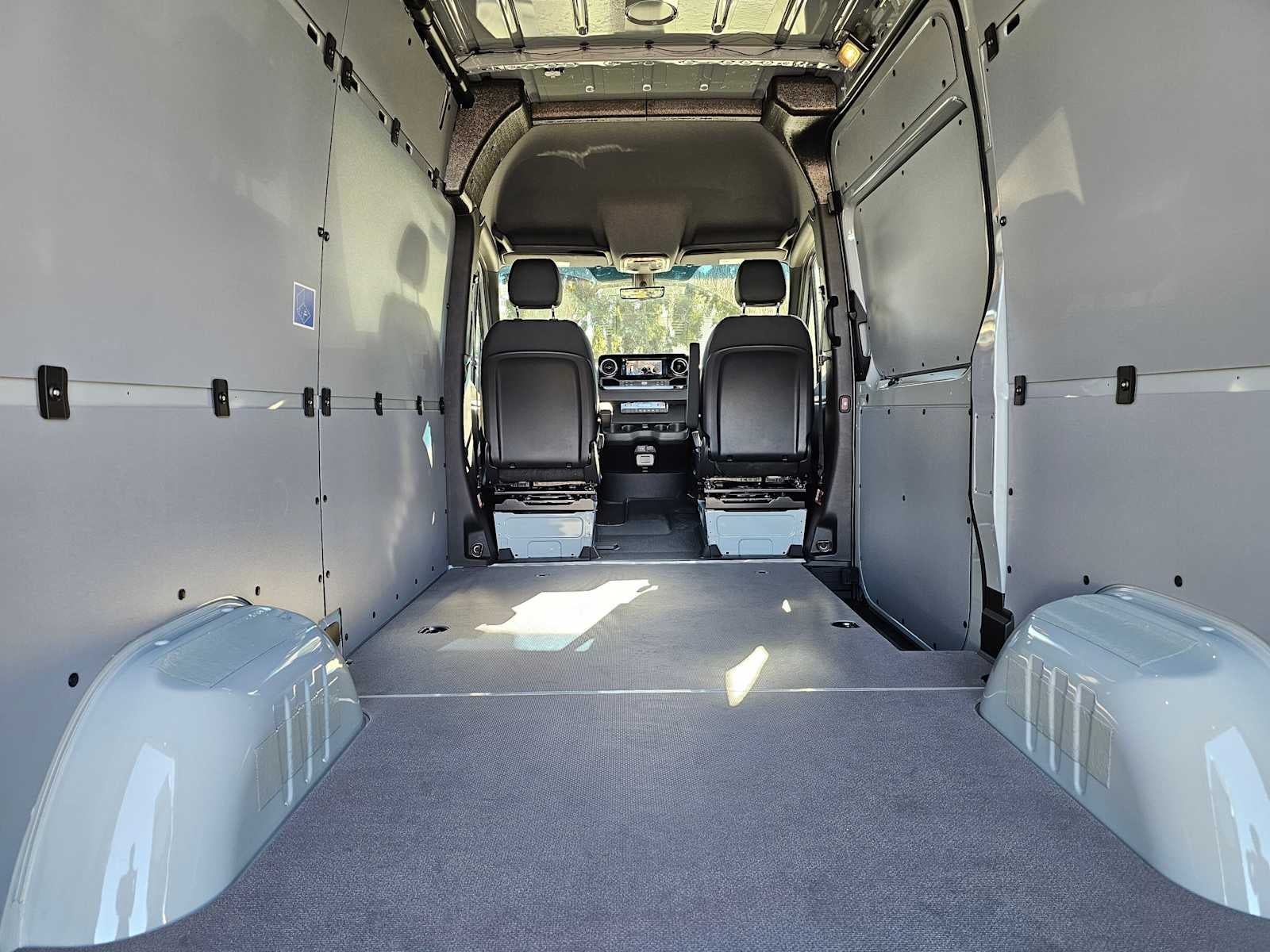 2026 Mercedes-Benz Sprinter 2500 Standard Roof I4 Diesel HO 144" AWD