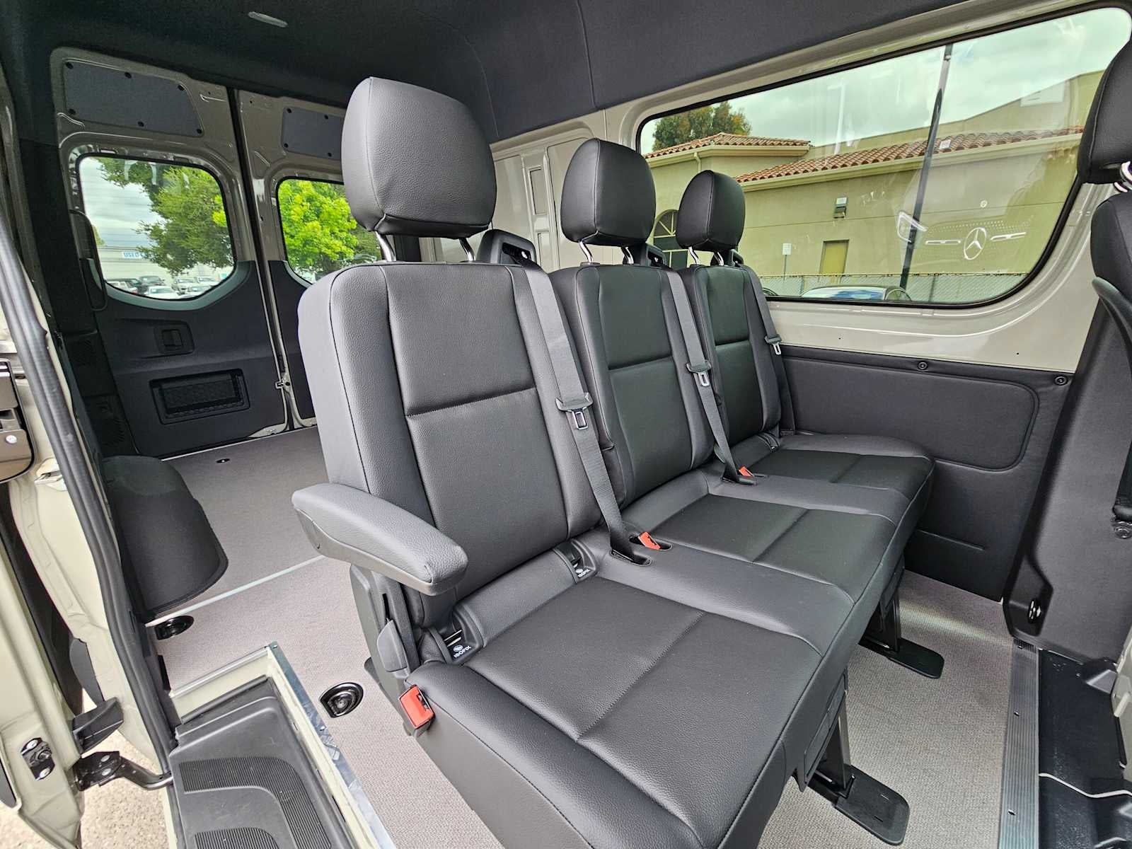 2026 Mercedes-Benz Sprinter 2500 Standard Roof I4 Diesel HO 144 AWD