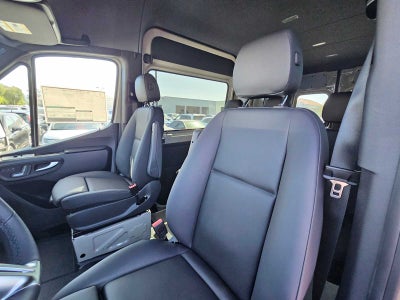 2026 Mercedes-Benz Sprinter 2500 Standard Roof I4 Diesel HO 144 AWD