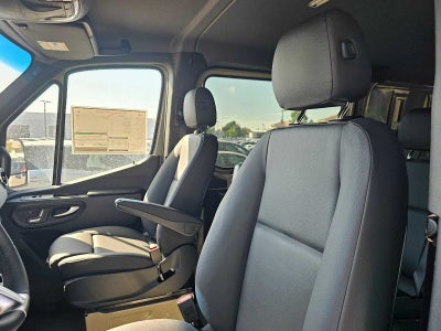 2026 Mercedes-Benz Sprinter 2500 Standard Roof I4 Diesel HO 144 AWD