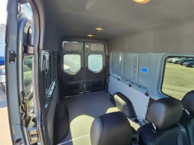 2026 Mercedes-Benz Sprinter Crew 2500 Standard Roof I4 Diesel HO 144 AWD