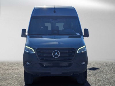 2026 Mercedes-Benz Sprinter Crew 2500 Standard Roof I4 Diesel HO 144 AWD