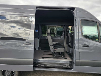 2026 Mercedes-Benz Sprinter Crew 2500 Standard Roof I4 Diesel HO 144 AWD