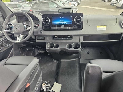 2026 Mercedes-Benz Sprinter Crew 2500 Standard Roof I4 Diesel HO 144 AWD
