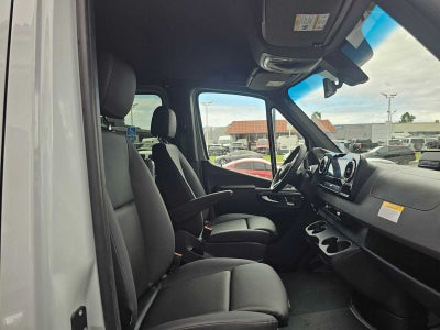 2026 Mercedes-Benz Sprinter Crew 2500 Standard Roof I4 Diesel HO 144 AWD