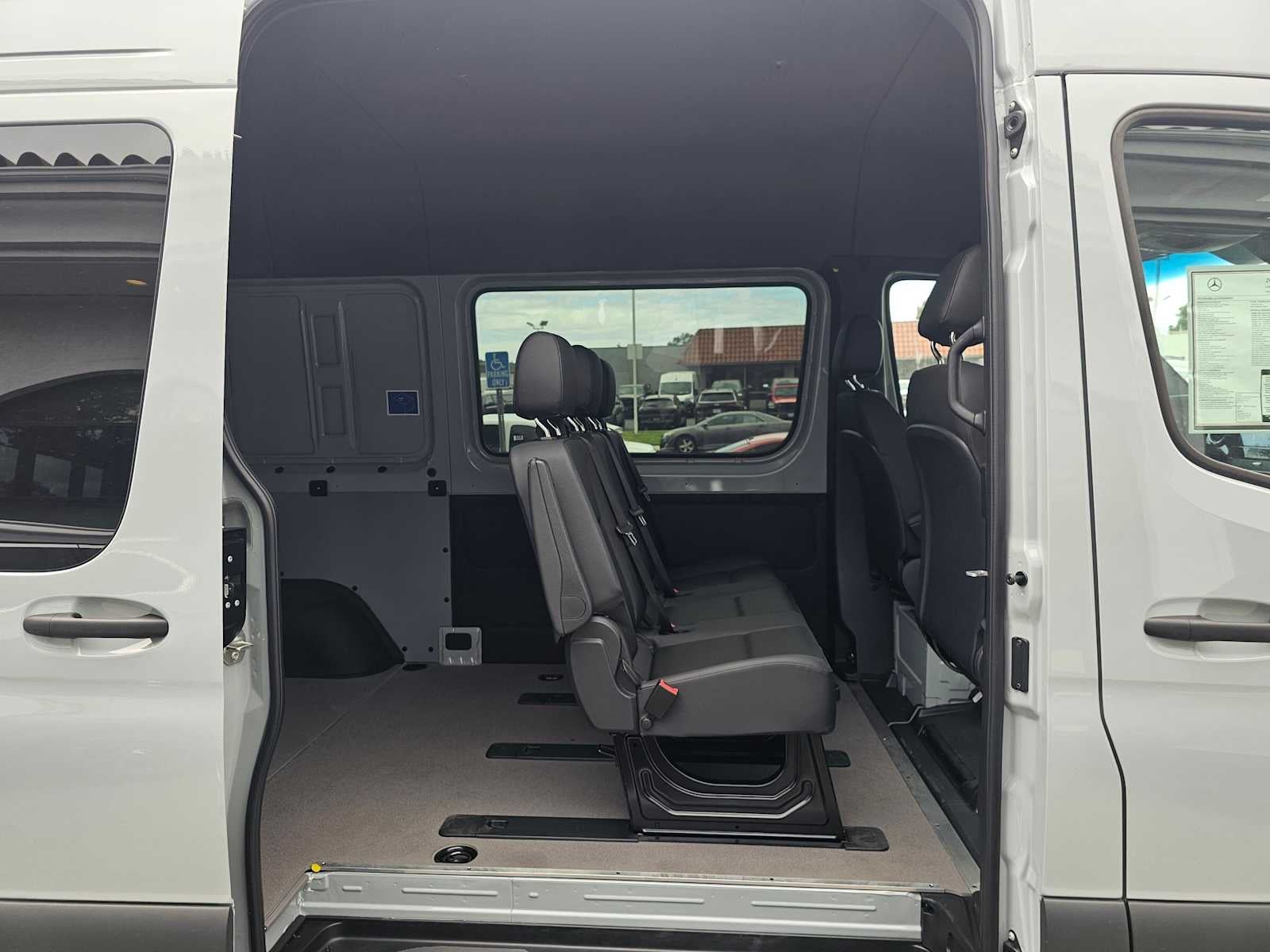 2026 Mercedes-Benz Sprinter Crew 2500 Standard Roof I4 Diesel HO 144 AWD