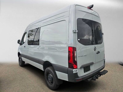 2026 Mercedes-Benz Sprinter Crew 2500 Standard Roof I4 Diesel HO 144 AWD