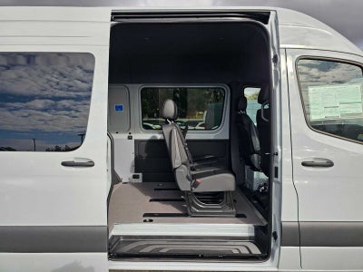 2026 Mercedes-Benz Sprinter Crew 2500 Standard Roof I4 Diesel HO 144 AWD