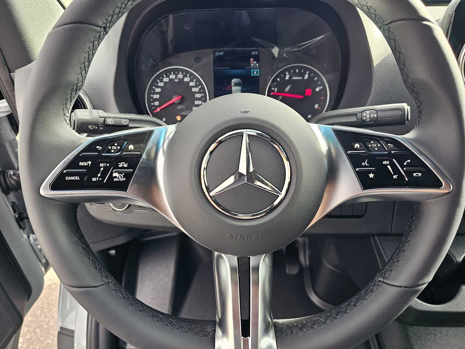 2026 Mercedes-Benz Sprinter Crew 2500 Standard Roof I4 Diesel HO 144 AWD