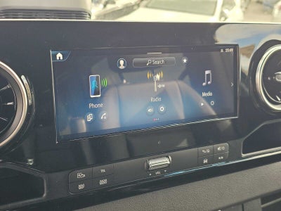 2026 Mercedes-Benz Sprinter Crew 2500 Standard Roof I4 Diesel HO 144 AWD
