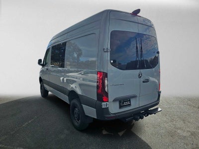 2026 Mercedes-Benz Sprinter Crew 2500 Standard Roof I4 Diesel HO 144 AWD