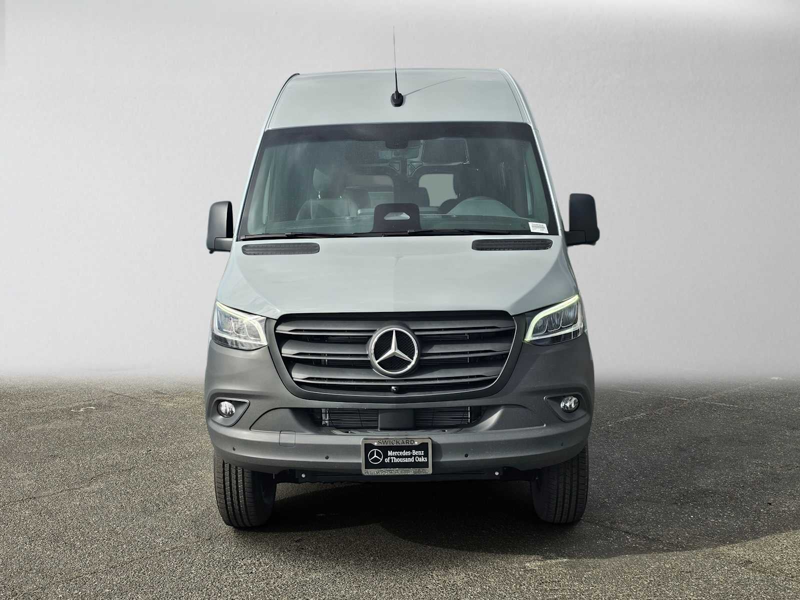 2026 Mercedes-Benz Sprinter Crew 2500 Standard Roof I4 Diesel HO 144 AWD