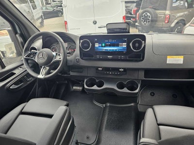 2026 Mercedes-Benz Sprinter Crew 2500 Standard Roof I4 Diesel HO 144 AWD
