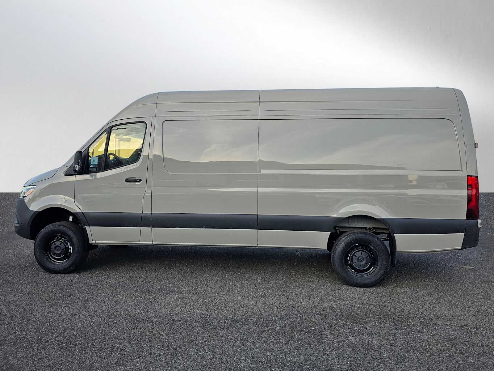2026 Mercedes-Benz Sprinter 2500 High Roof I4 Diesel HO 170 AWD