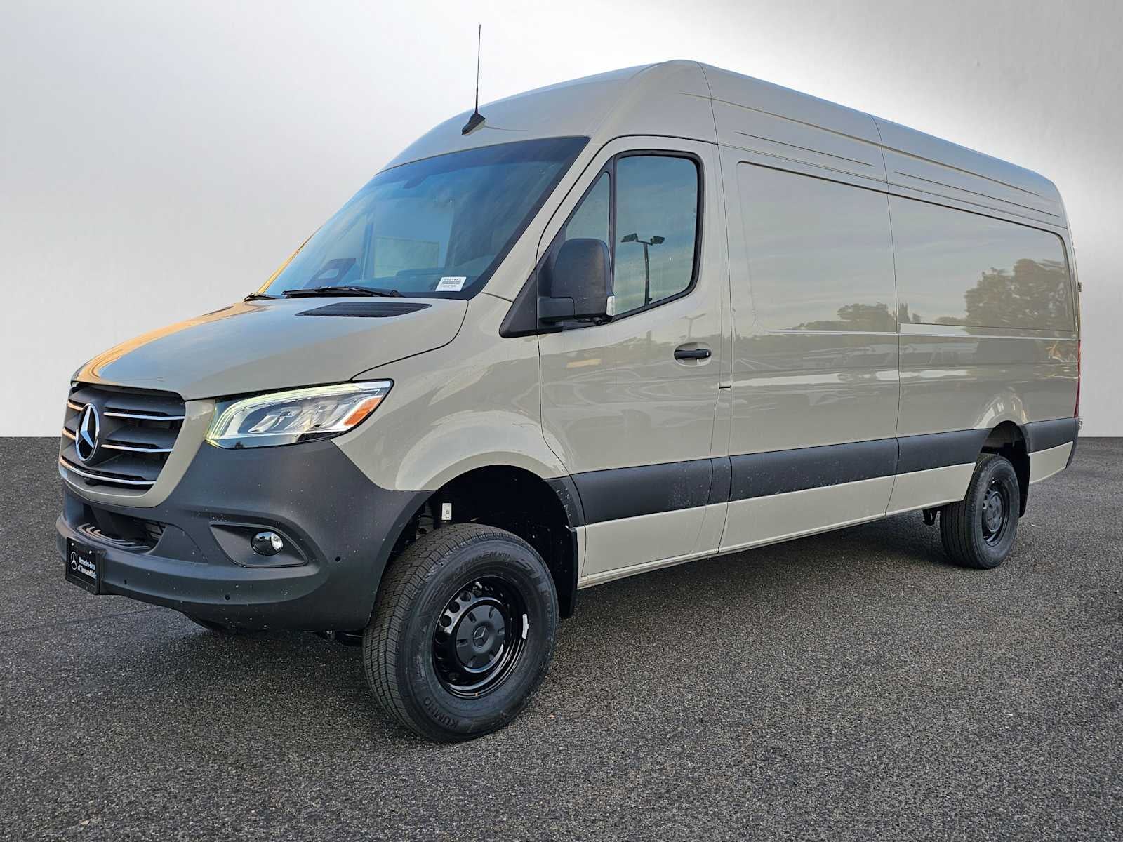 2026 Mercedes-Benz Sprinter 2500 High Roof I4 Diesel HO 170 AWD