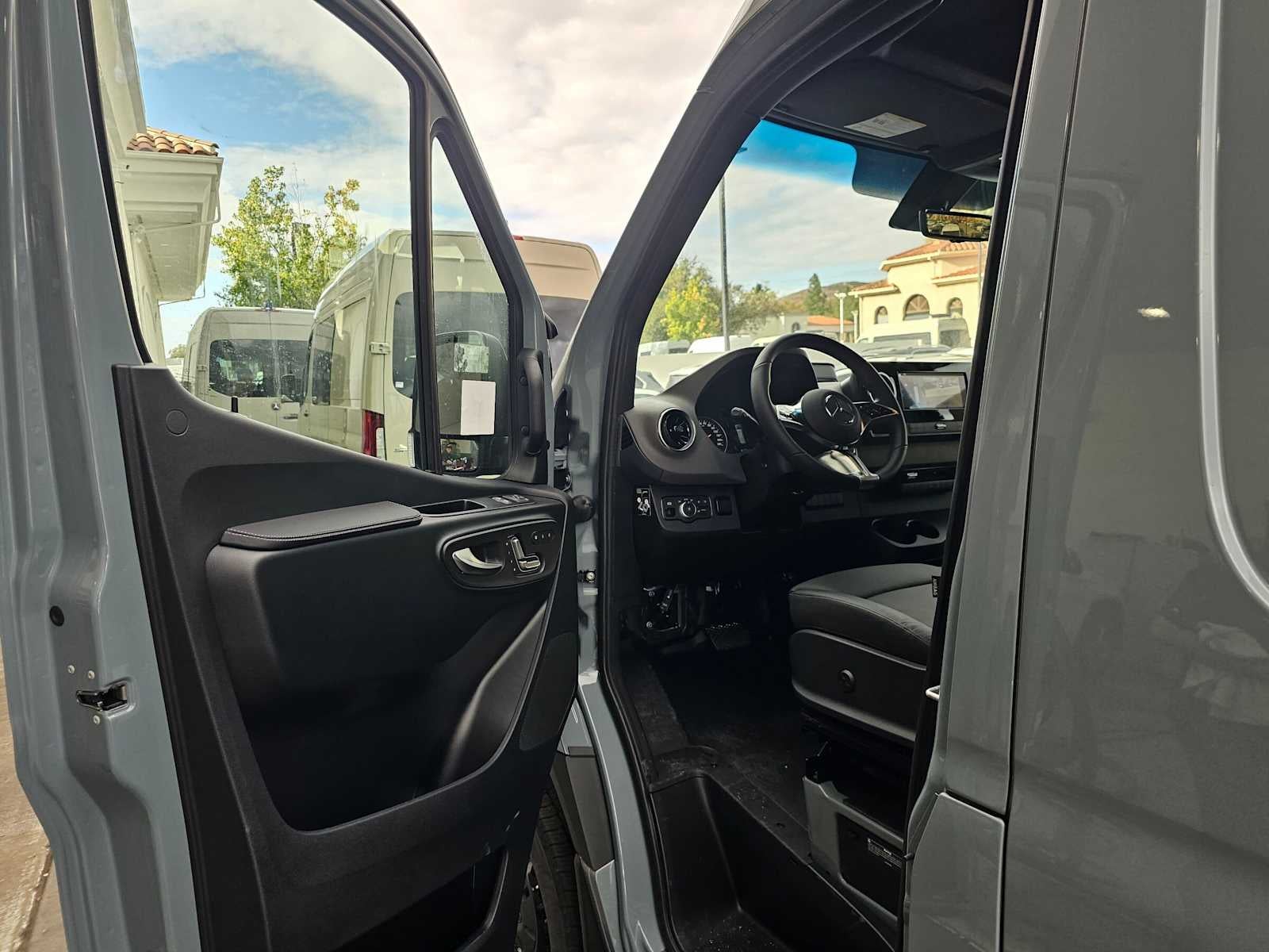 2026 Mercedes-Benz Sprinter Cargo 2500 High Roof I4 Diesel HO 170 AWD
