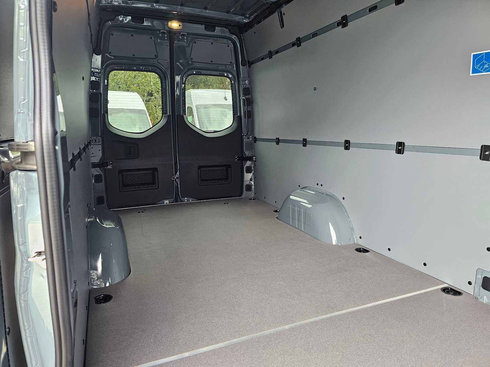 2026 Mercedes-Benz Sprinter 2500 High Roof I4 Diesel HO 170 AWD