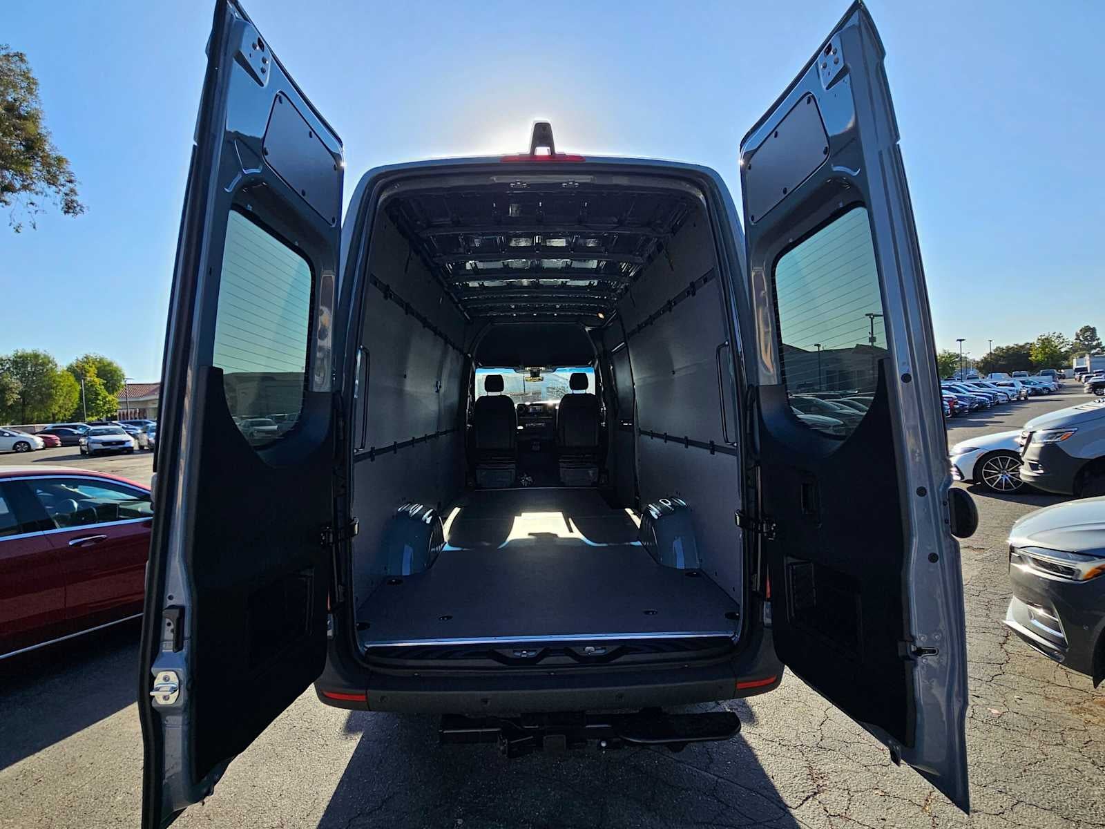2026 Mercedes-Benz Sprinter Cargo 2500 High Roof I4 Diesel HO 170 AWD