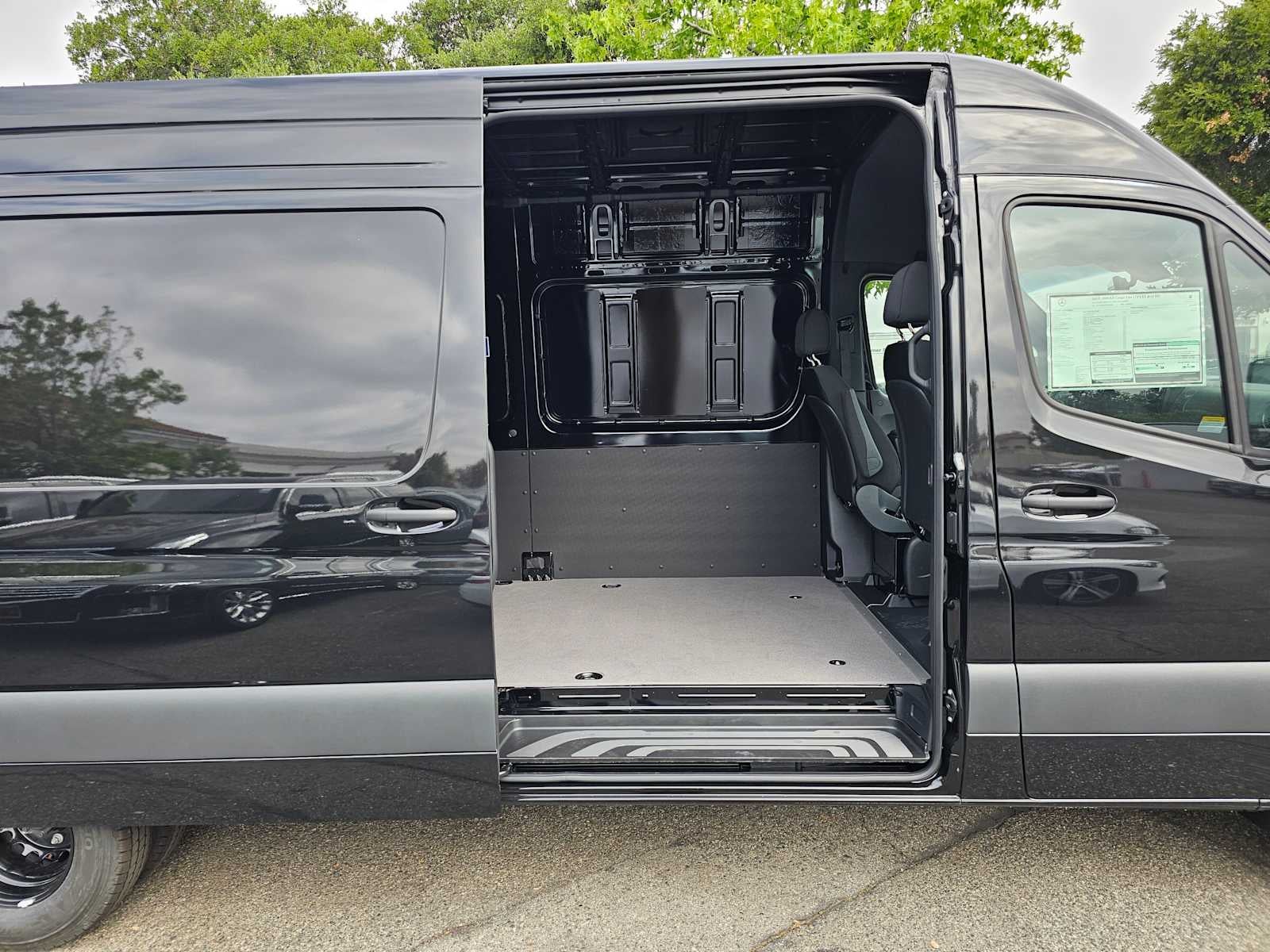 2025 Mercedes-Benz Sprinter Cargo Van 3500XD High Roof I4 Diesel HO 170" Extended RWD