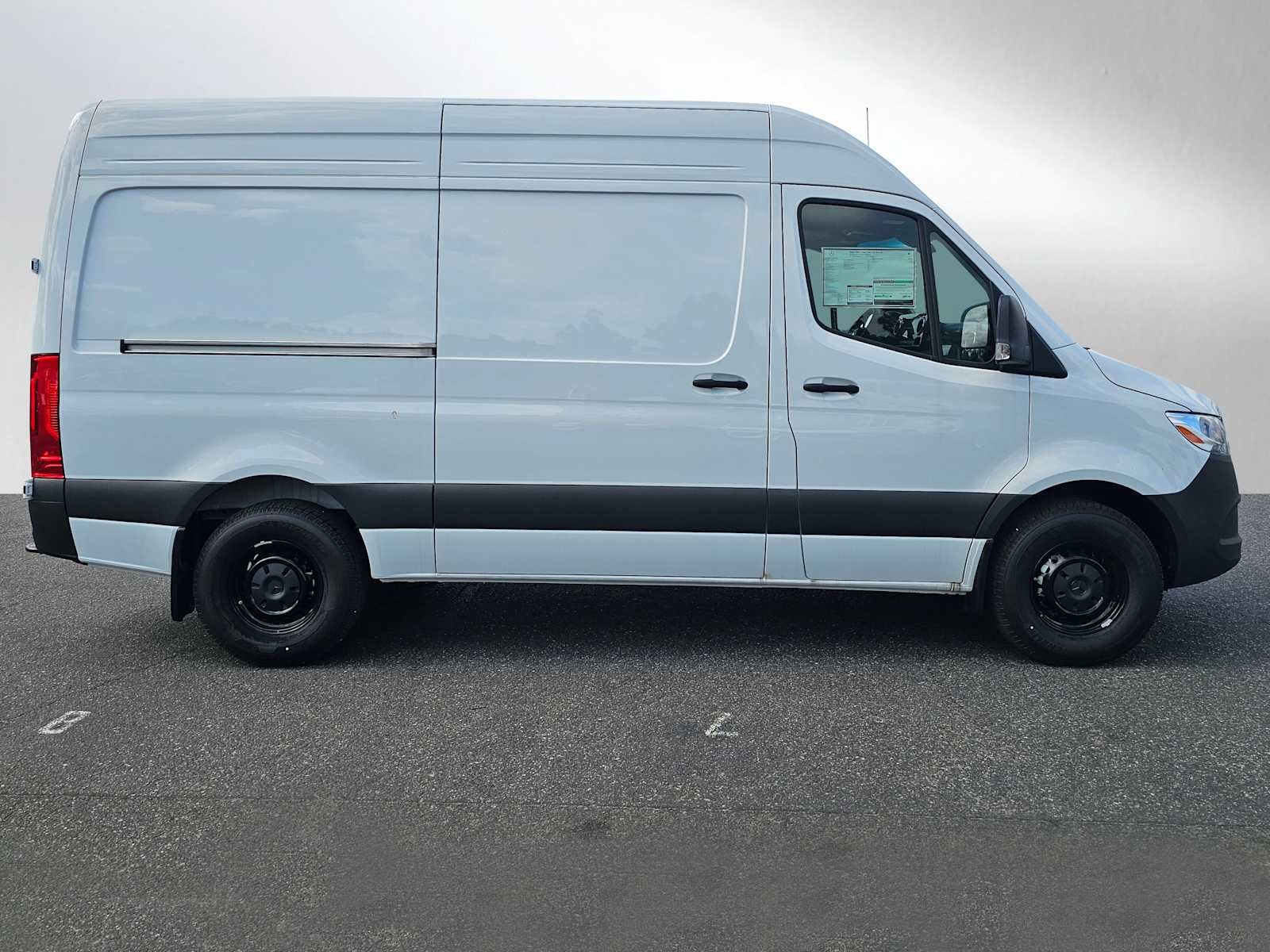 2025 Mercedes-Benz Sprinter Cargo Van 2500 Standard Roof I4 Diesel 144 RWD