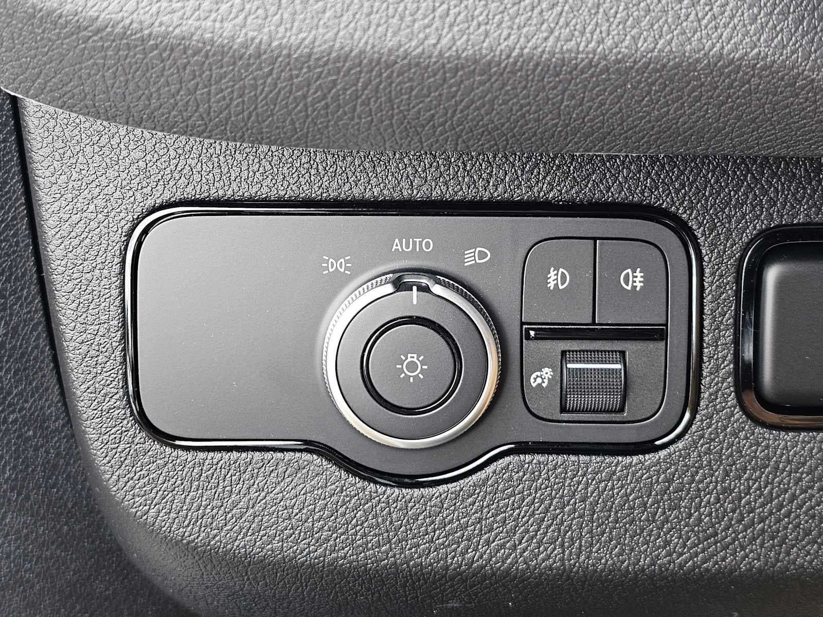 2025 Mercedes-Benz Sprinter Cargo Van 2500 Standard Roof I4 Diesel 144" RWD