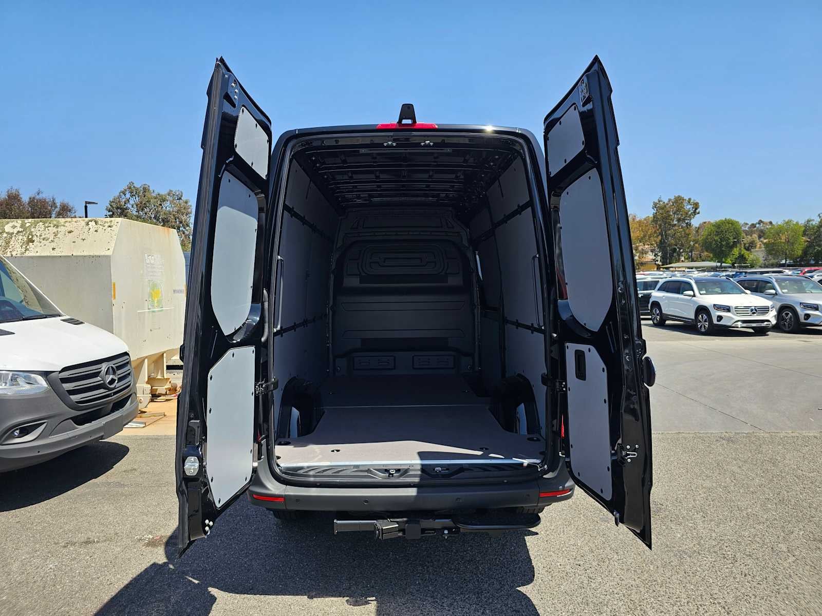 2026 Mercedes-Benz Sprinter 2500 Standard Roof I4 Diesel 144 RWD