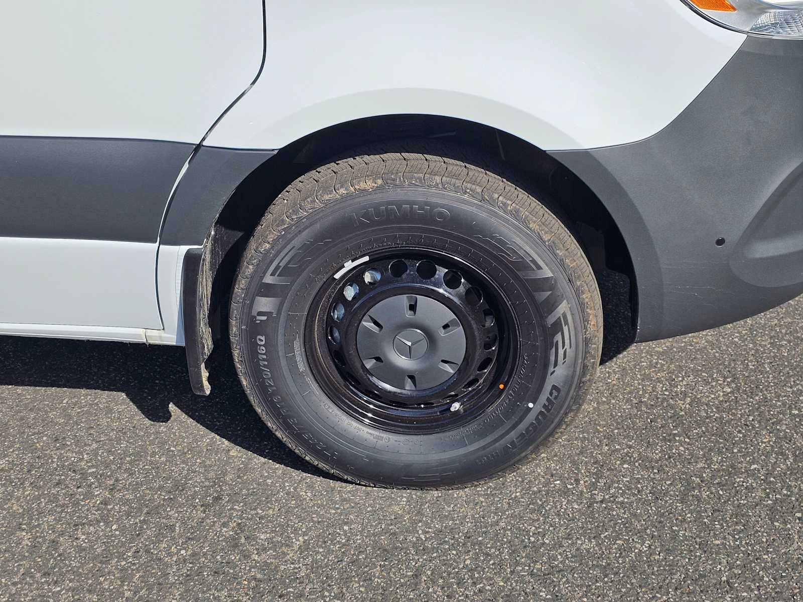 2026 Mercedes-Benz Sprinter 2500 Standard Roof I4 Diesel 144" RWD