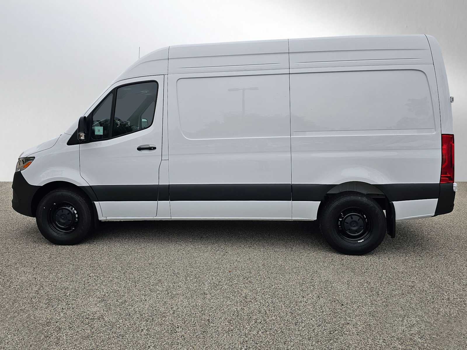2026 Mercedes-Benz Sprinter 2500 Standard Roof I4 Diesel 144 RWD