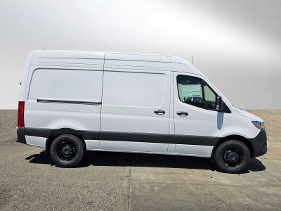 2026 Mercedes-Benz Sprinter 2500 Standard Roof I4 Diesel 144 RWD
