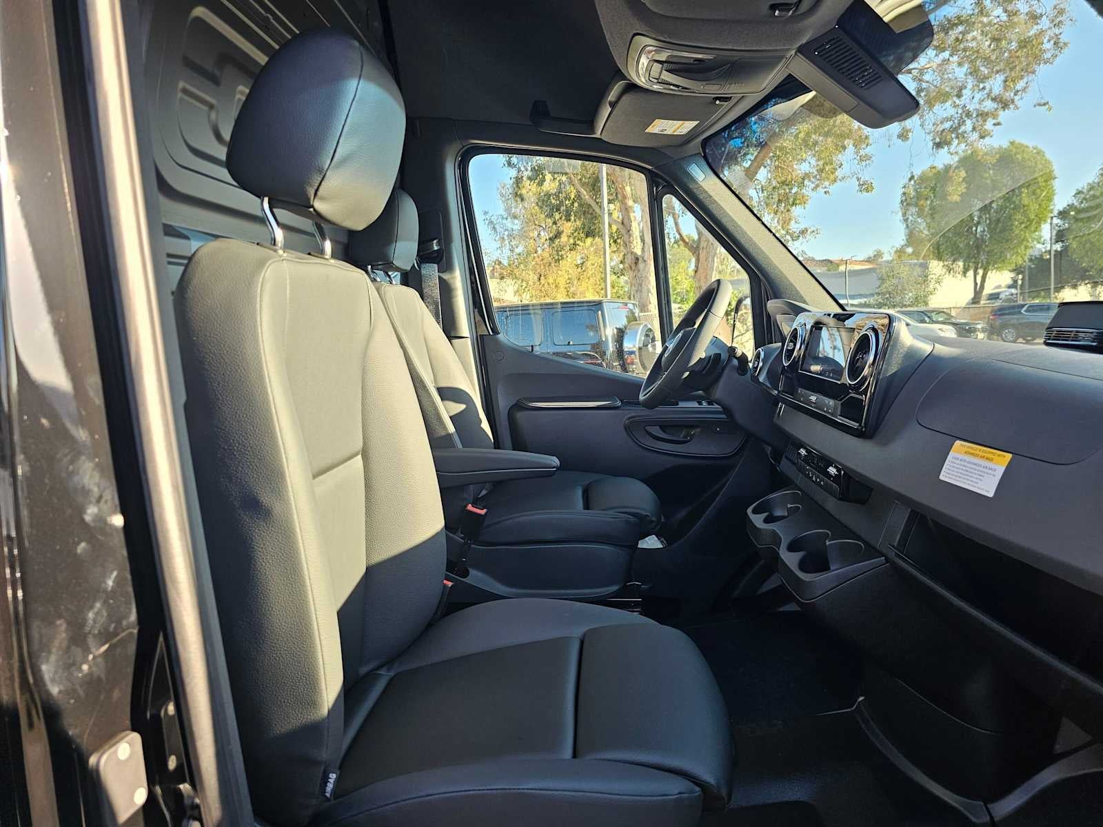 2026 Mercedes-Benz Sprinter Cargo 2500 Standard Roof I4 Diesel 144 RWD