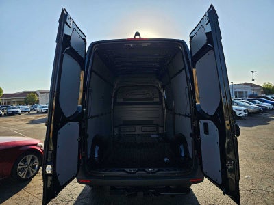 2026 Mercedes-Benz Sprinter Cargo 2500 Standard Roof I4 Diesel 144 RWD