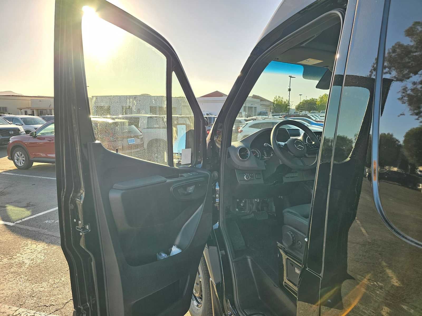 2026 Mercedes-Benz Sprinter Cargo 2500 Standard Roof I4 Diesel 144 RWD