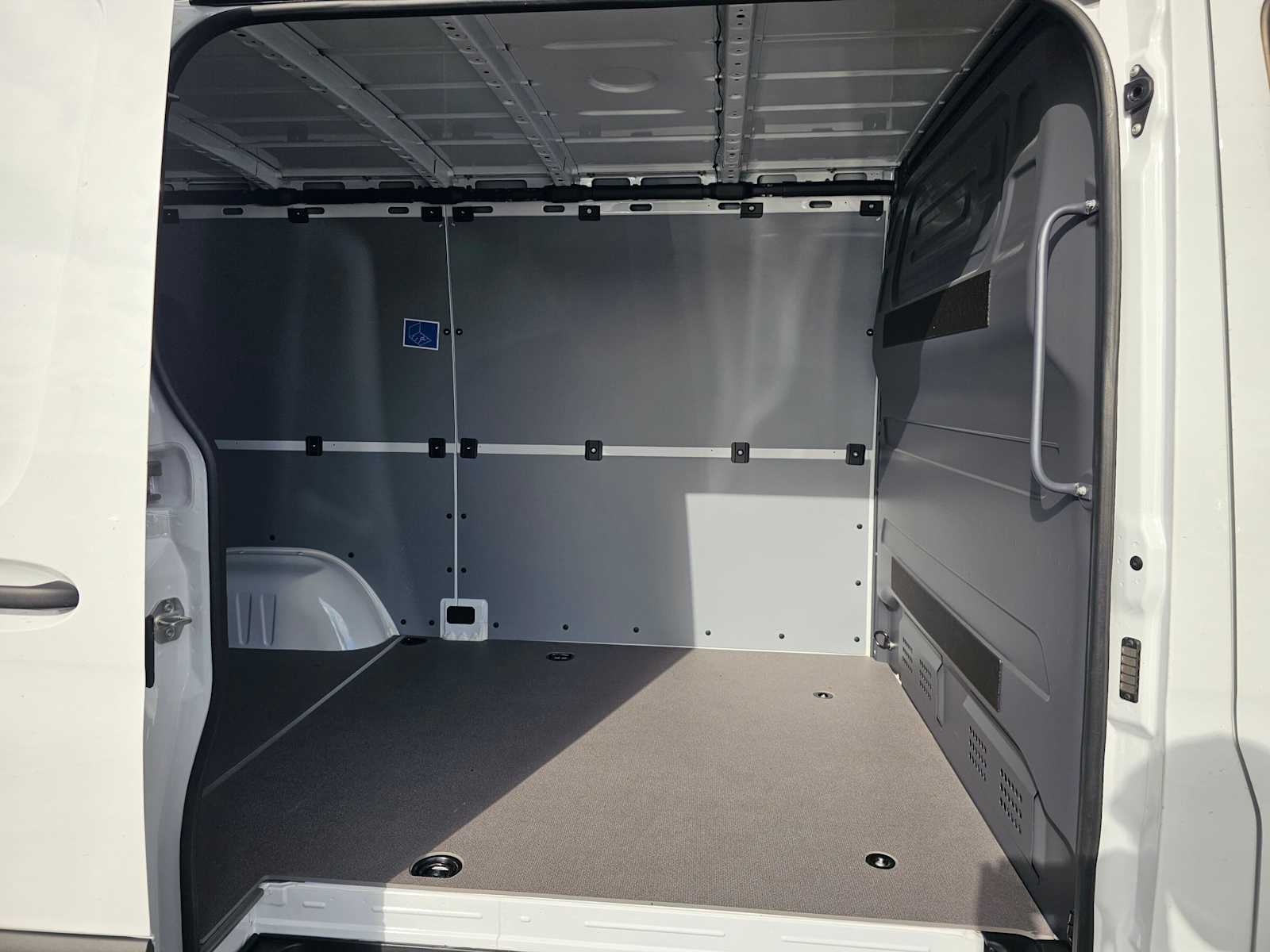 2026 Mercedes-Benz Sprinter Cargo 2500 Standard Roof I4 Diesel 144 RWD