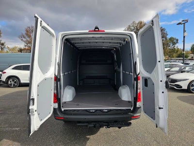 2026 Mercedes-Benz Sprinter Cargo 2500 Standard Roof I4 Diesel 144 RWD