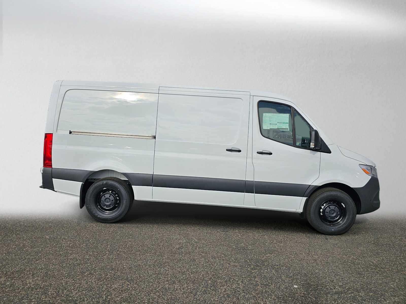 2026 Mercedes-Benz Sprinter Cargo 2500 Standard Roof I4 Diesel 144 RWD