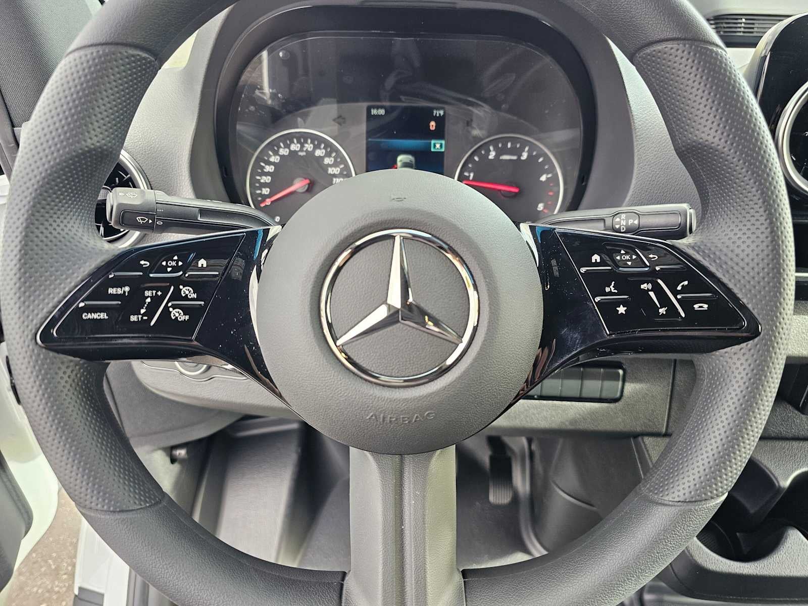 2026 Mercedes-Benz Sprinter Cargo 2500 Standard Roof I4 Diesel 144 RWD