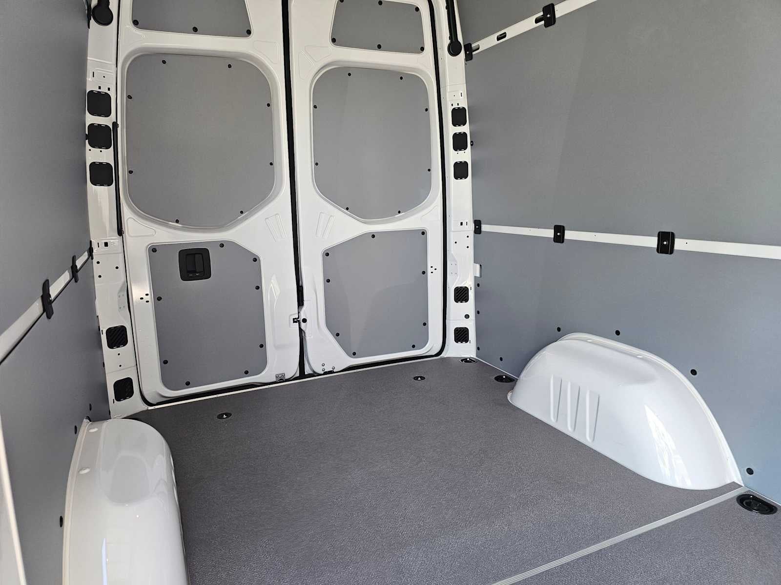 2026 Mercedes-Benz Sprinter Cargo 2500 Standard Roof I4 Diesel 144 RWD