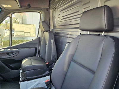 2026 Mercedes-Benz Sprinter Cargo 2500 Standard Roof I4 Diesel 144 RWD