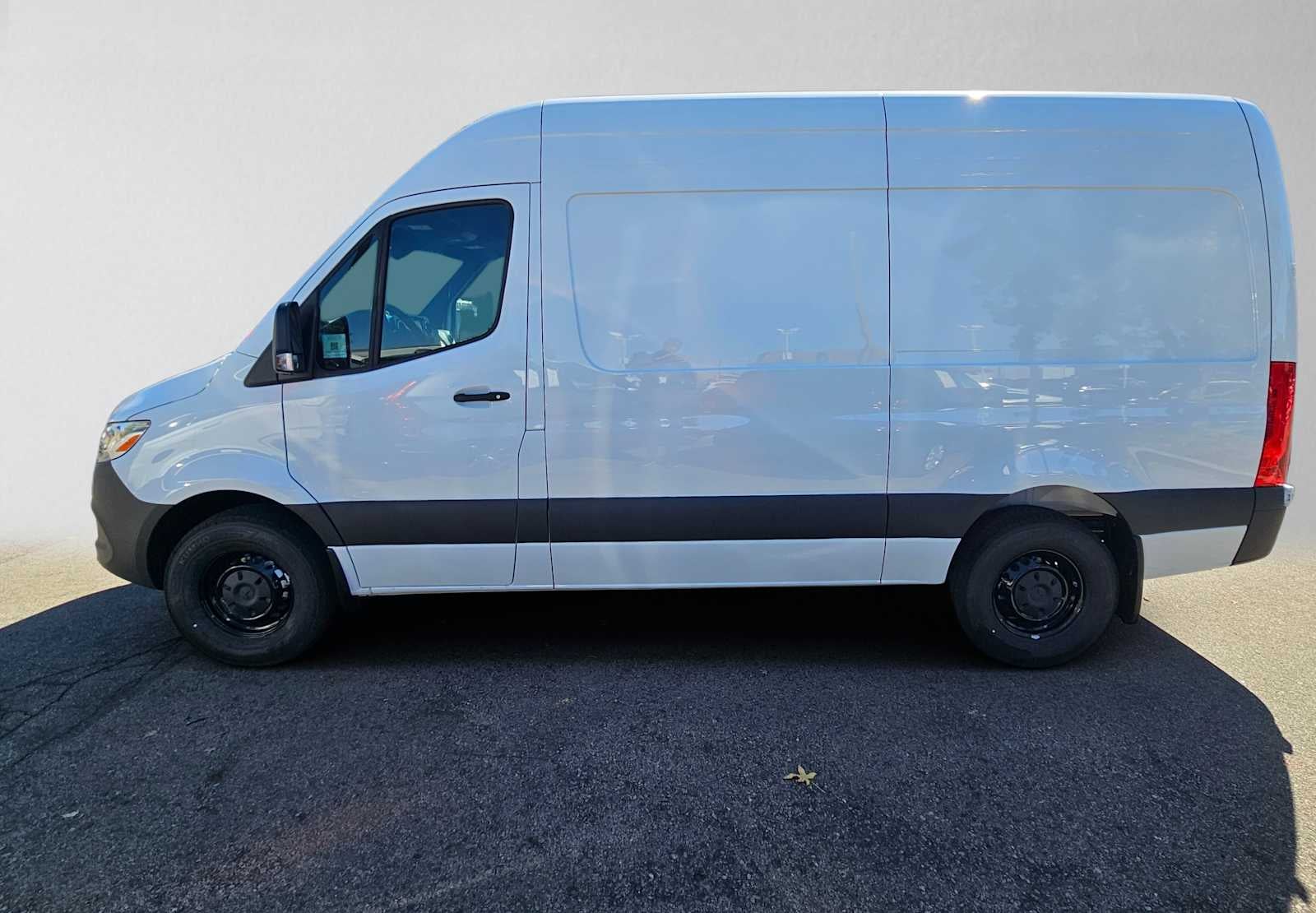2026 Mercedes-Benz Sprinter Cargo 2500 Standard Roof I4 Diesel 144 RWD