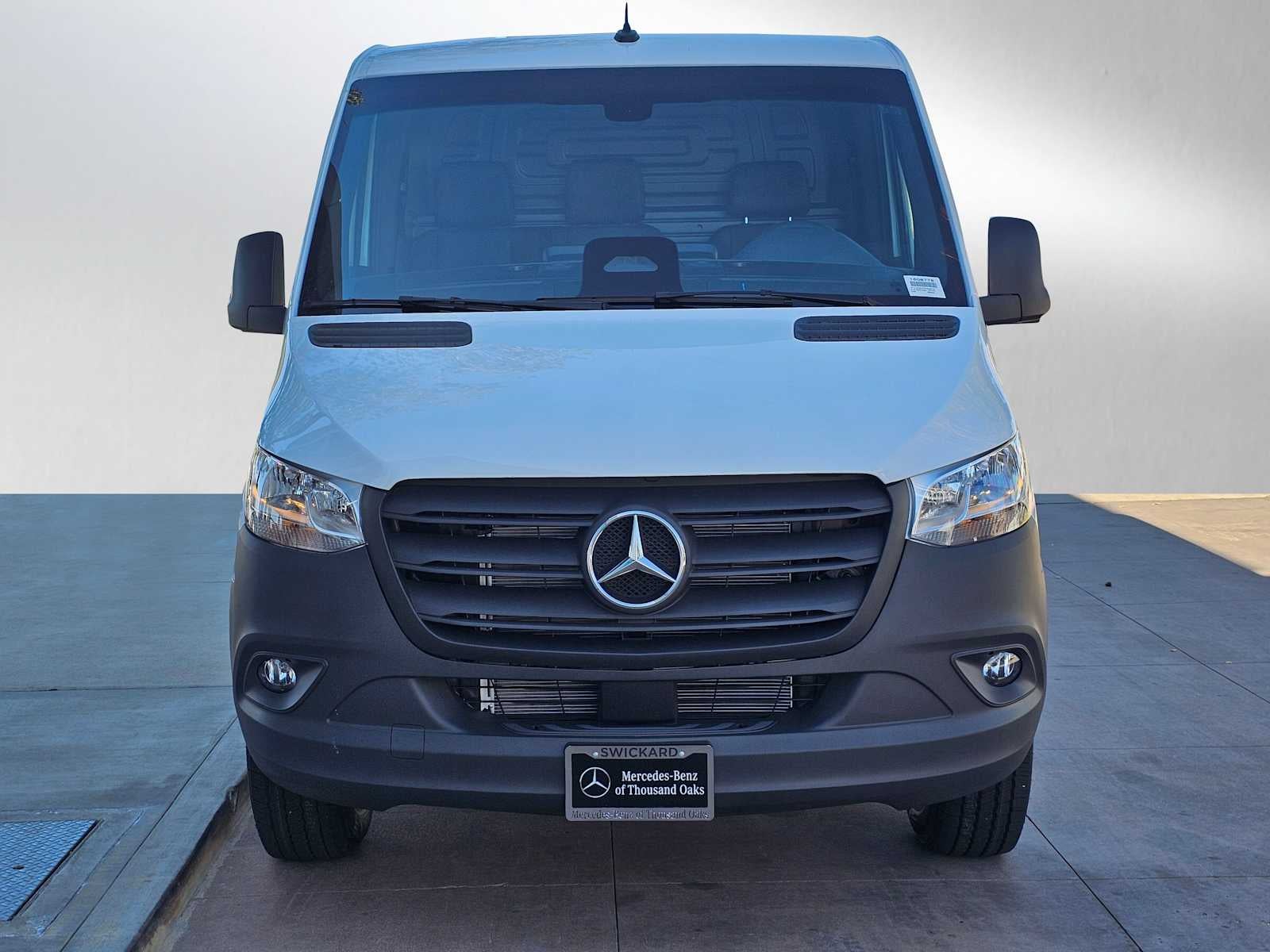 2026 Mercedes-Benz Sprinter 2500 Standard Roof I4 Diesel 144" RWD