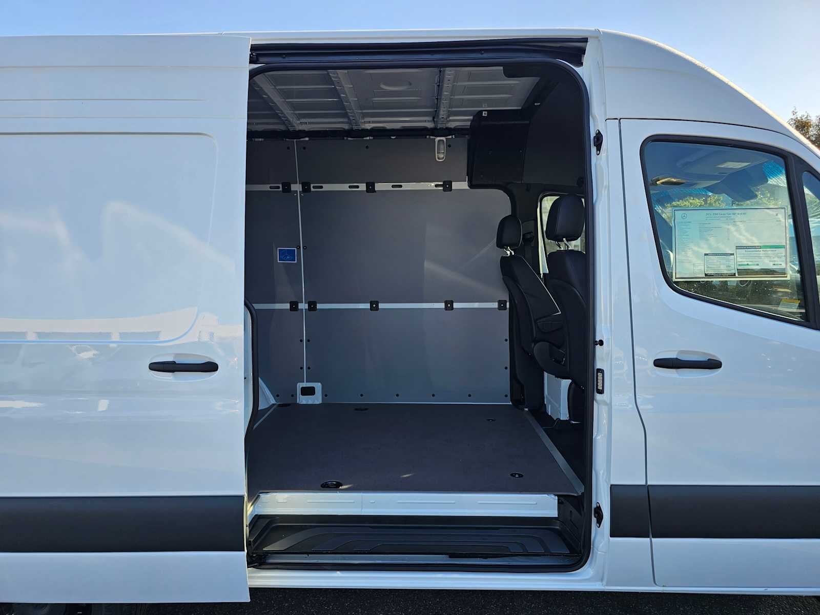 2026 Mercedes-Benz Sprinter 2500 Standard Roof I4 Diesel 144 RWD