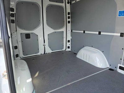 2026 Mercedes-Benz Sprinter 2500 Standard Roof I4 Diesel 144 RWD