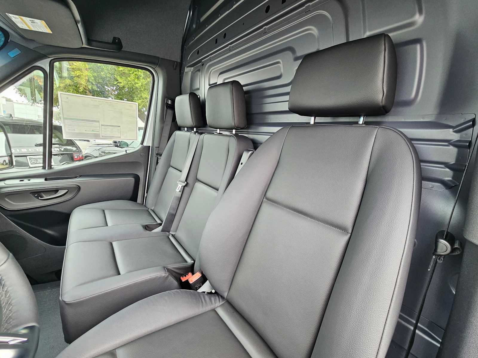 2026 Mercedes-Benz Sprinter 2500 Standard Roof I4 Diesel 144 RWD